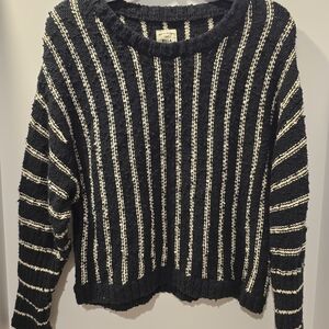 Billabong Black and Cream Striped Crewneck Sweater